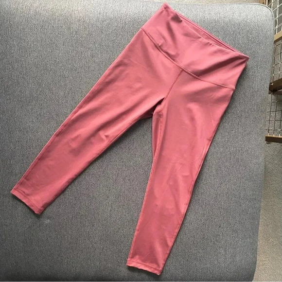 Zella Cropped Active Workout Leggings Small - Picture 1 of 4